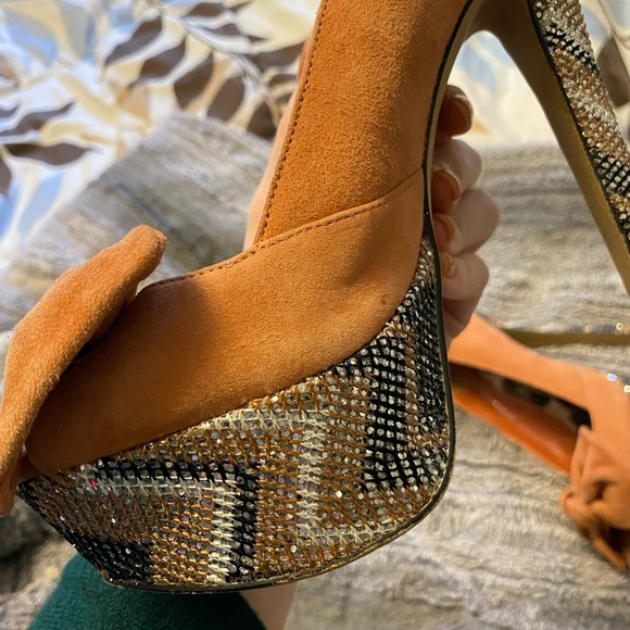 Jessica Simpson Elanas Peach & Glitter Pumps - Picture 2 of 8